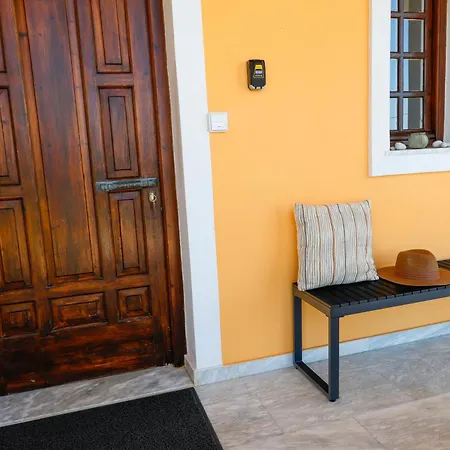 Apartman Pachynammos & *